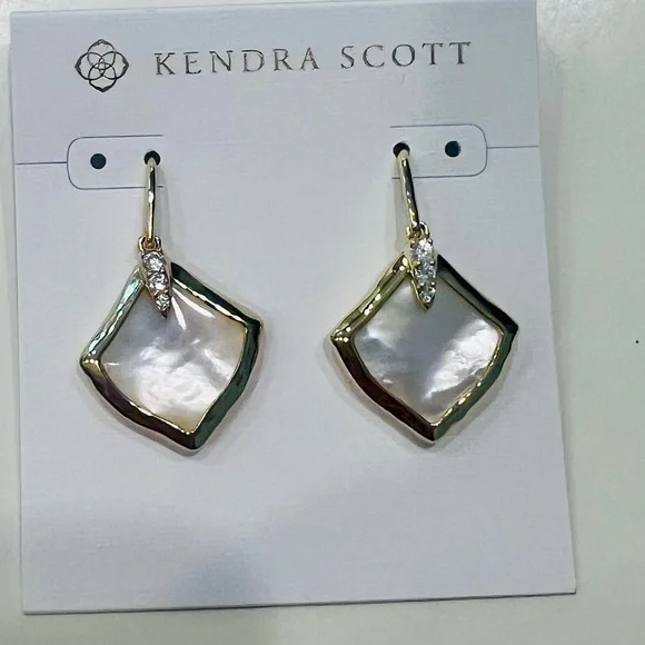 NWT-Kendra Scott Joelle Gold Drop Earrings Ivory Mother of Pearl - Picture 2 of 3